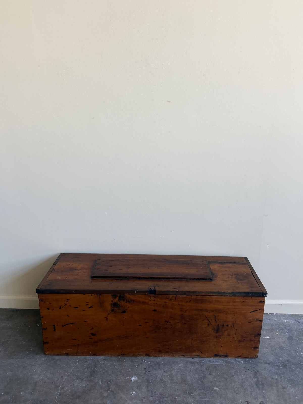 Pine tool chest