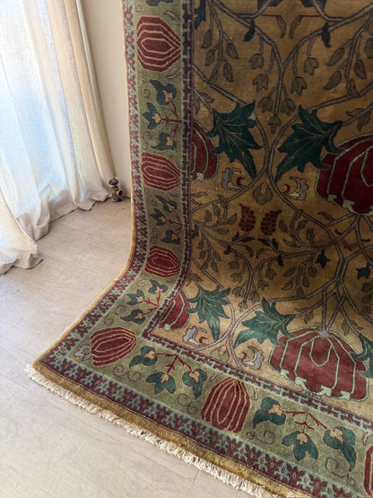 Northern Indian Arts & Crafts rug