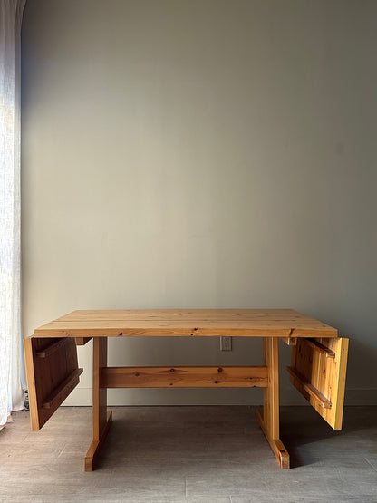 Thorso pine extending dining table
