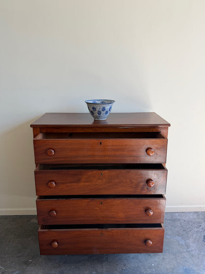 Mid-Atlantic Sheraton walnut dresser