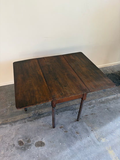 Pennsylvania Sheraton Walnut Six-Leg Drop Leaf Table