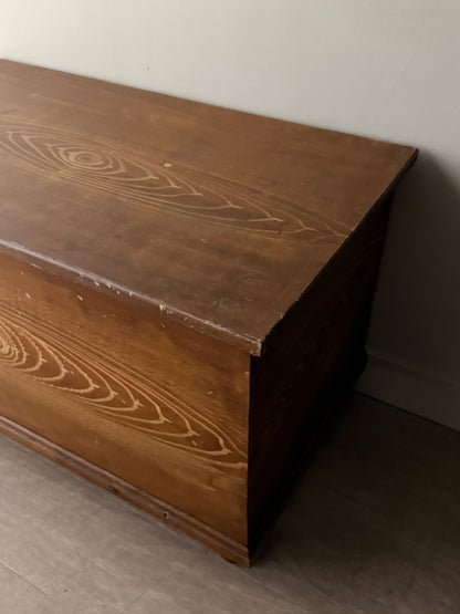 Pennsylvania painted grain pine chest