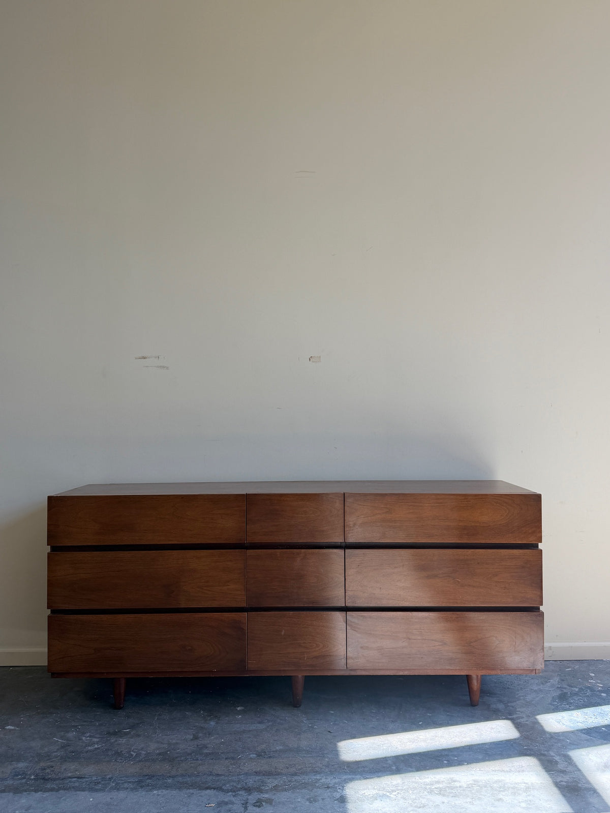 American of Martinsville walnut 9 drawer dresser
