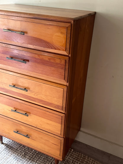 Pine dresser