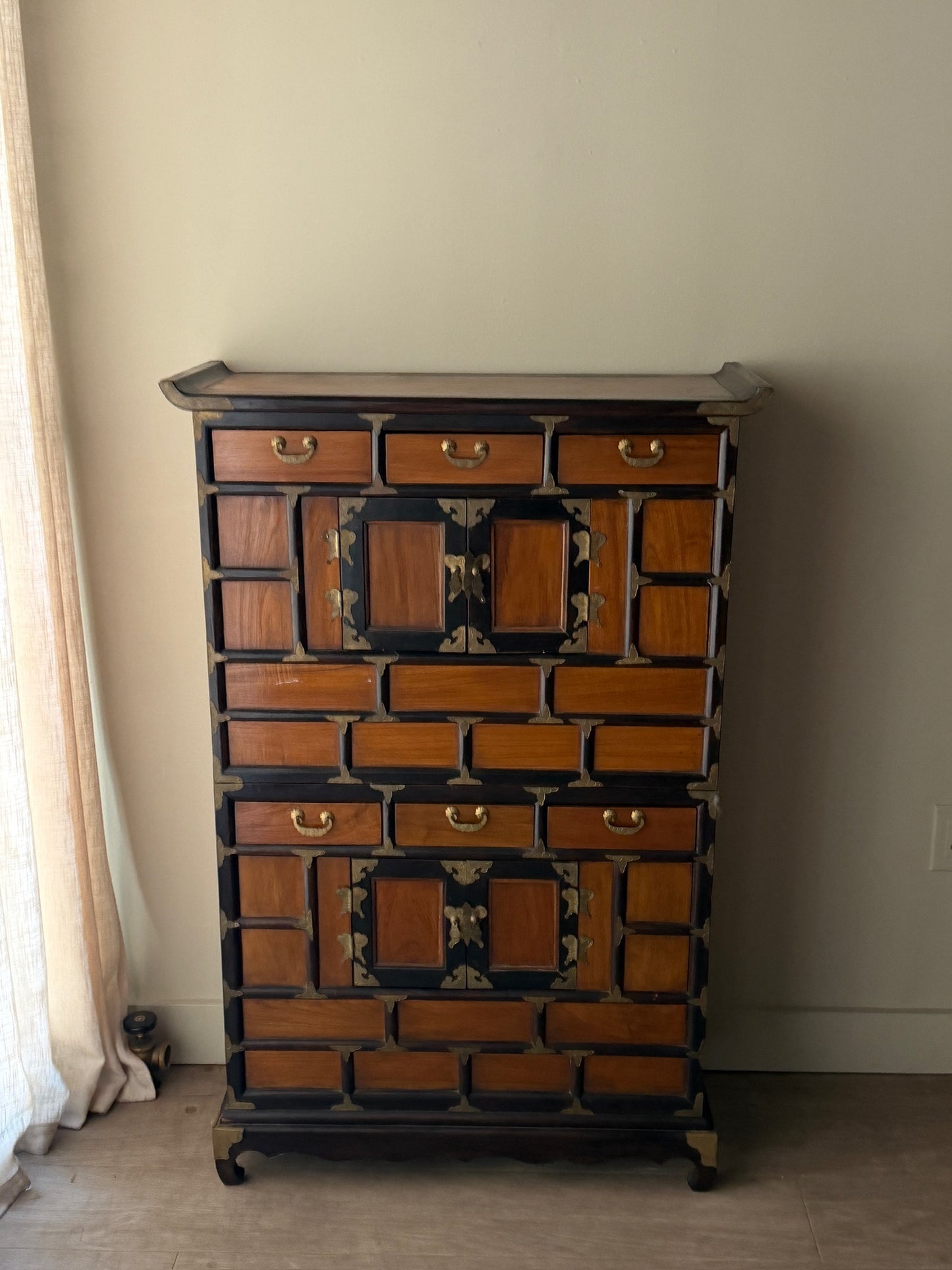 Korean elmwood two piece tansu chest