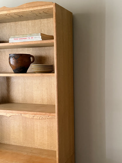 Henning oak two piece hutch