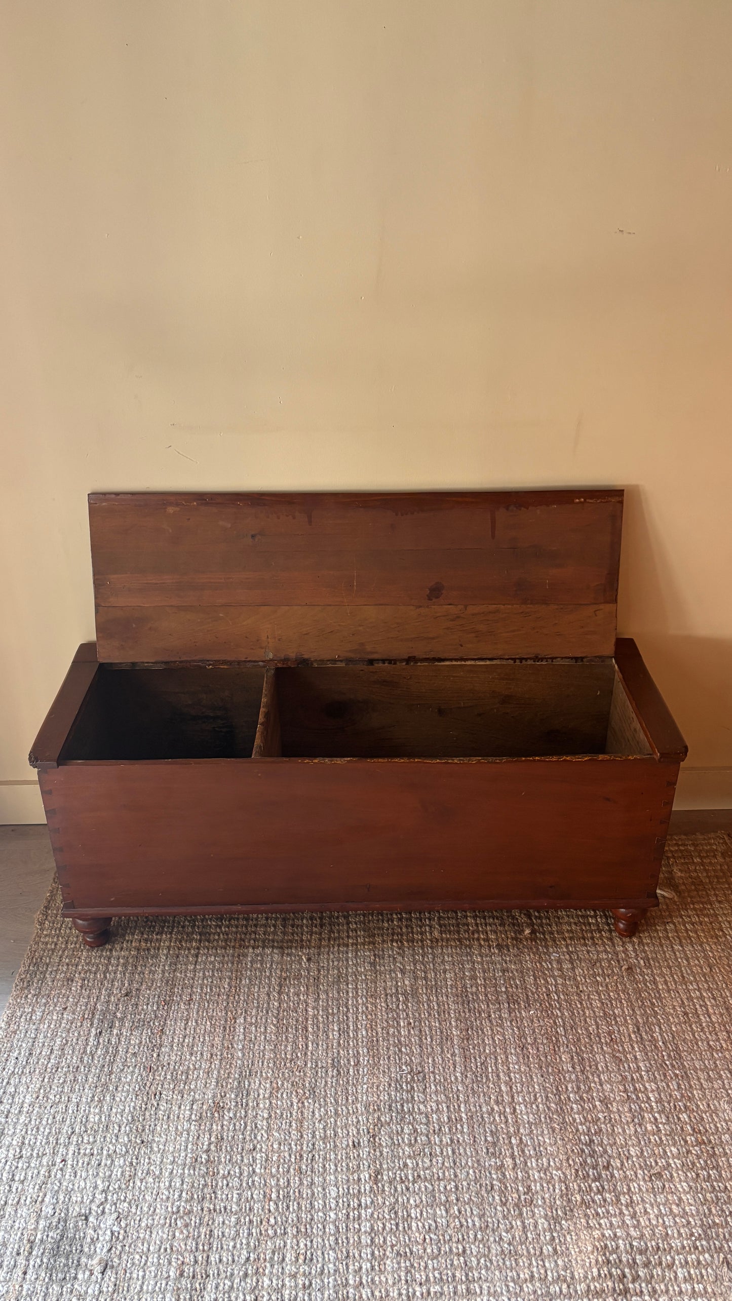 Long pine chest