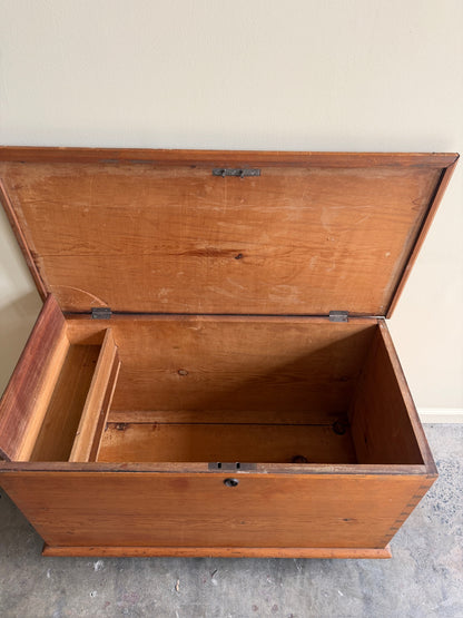 Pennsylvania Sheraton pine chest