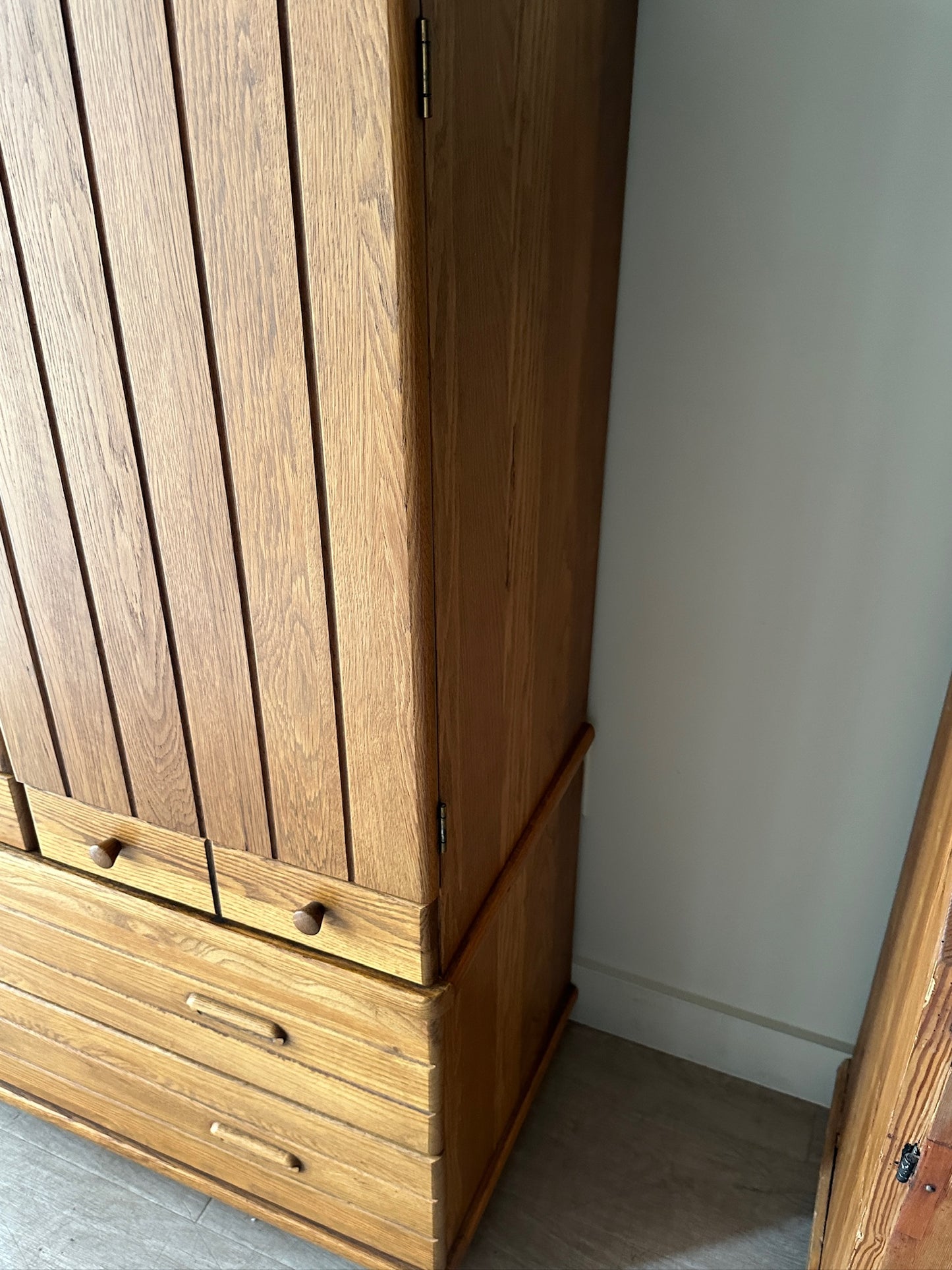 Broyhill oak linen press