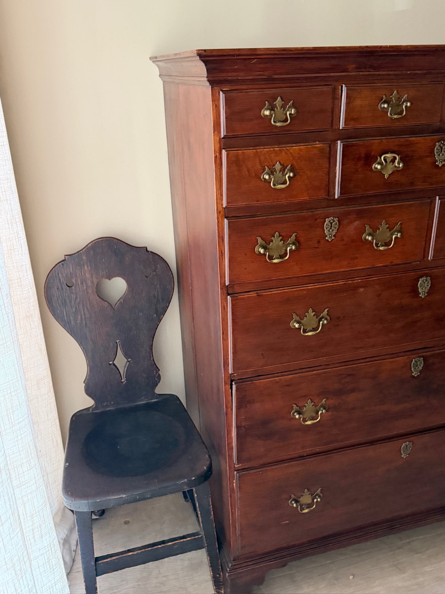XL Pennsylvania Queen Anne walnut dresser