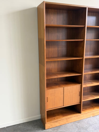Hundevad Danish teak bookcase
