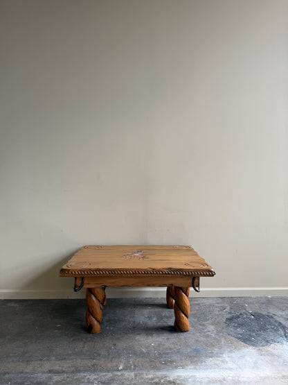 Pine coffee table with equestrian motifs