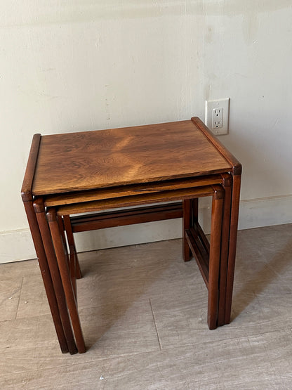 Oak nesting tables