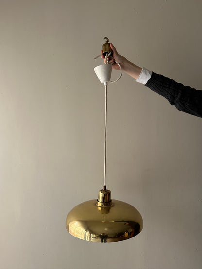 Jakobsson brass pendant light