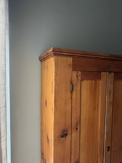 Pennsylvania Federal pine cupboard