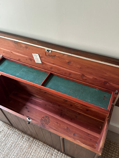 Lane oak chest