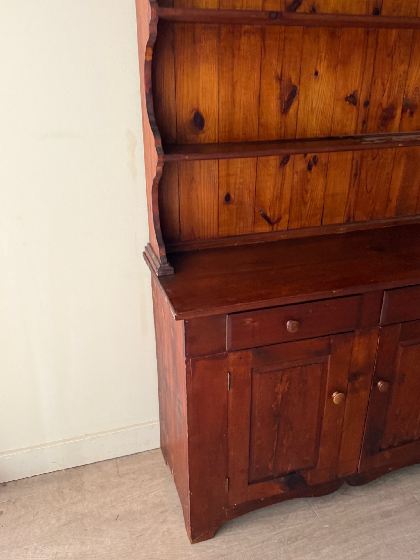 Amish pine two piece hutch