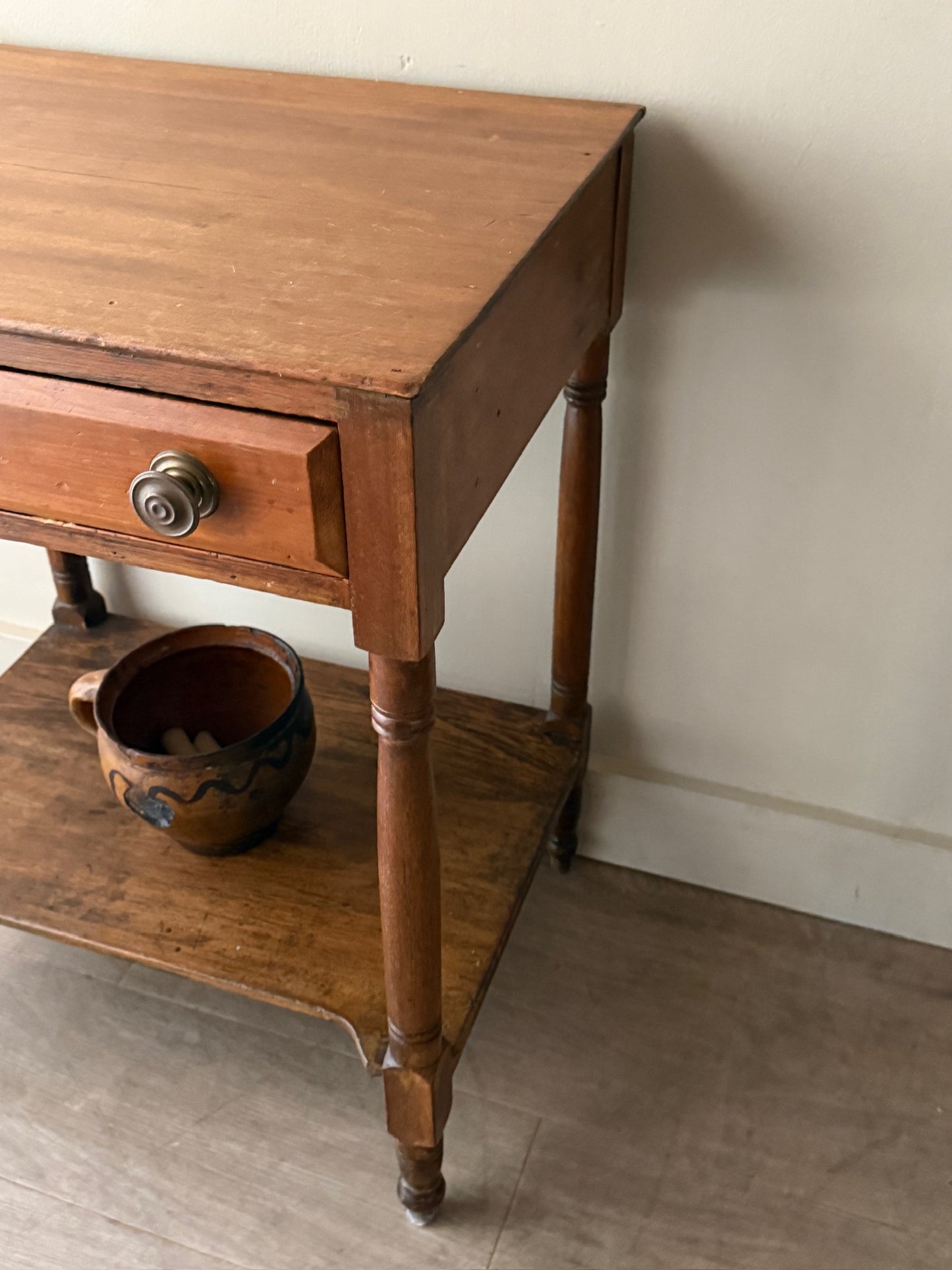 Sheraton pine side table