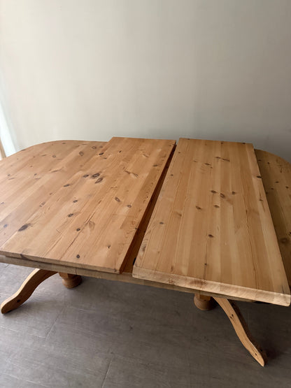 Danish pine dining table with extensions