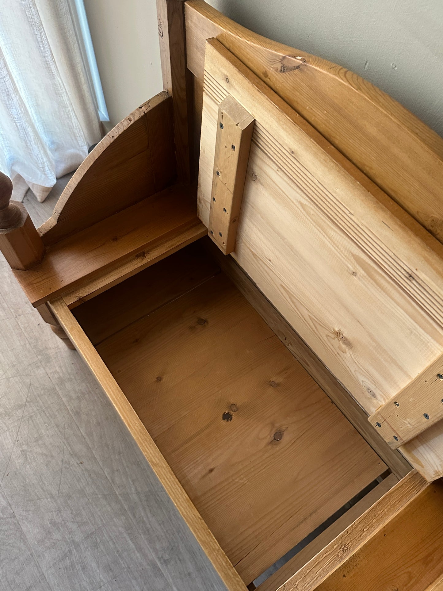 Swedish pine bench with storage