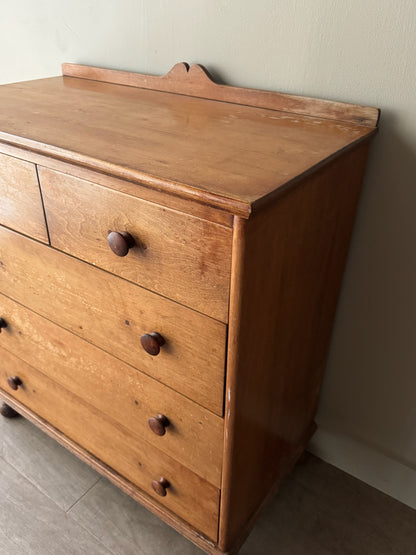 Maple dresser