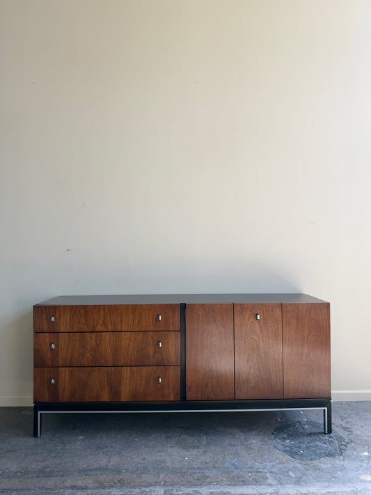 American of Martinsville walnut 6 drawer dresser