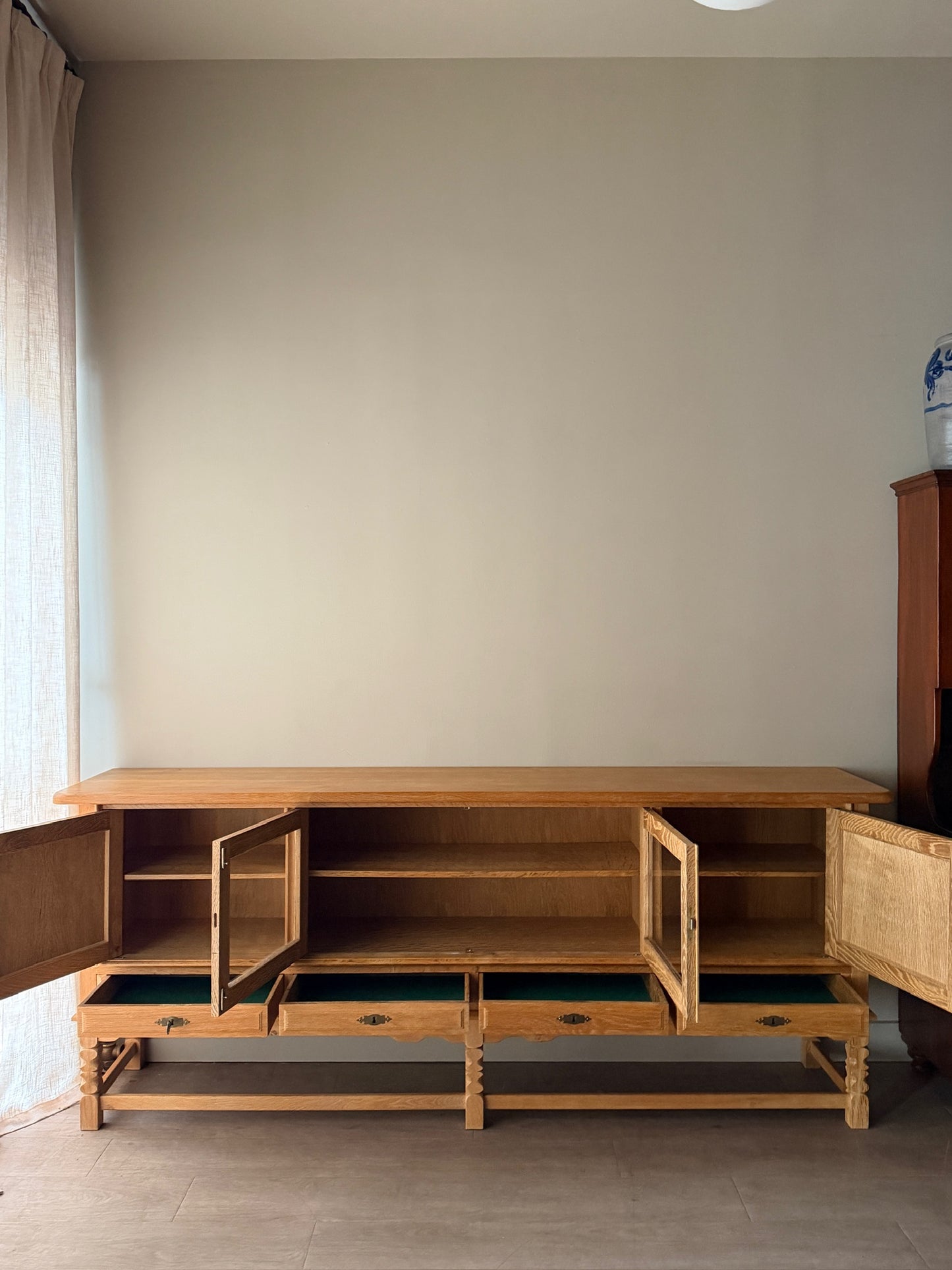 Stilmobler Danish oak sideboard