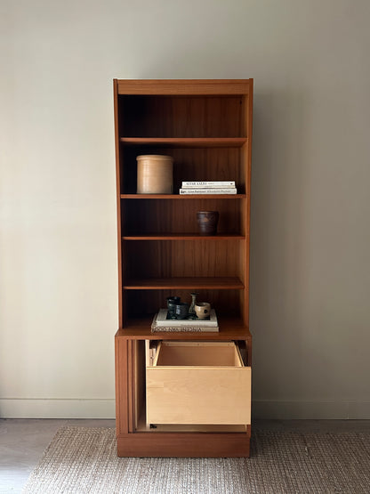 Teak two piece hutch