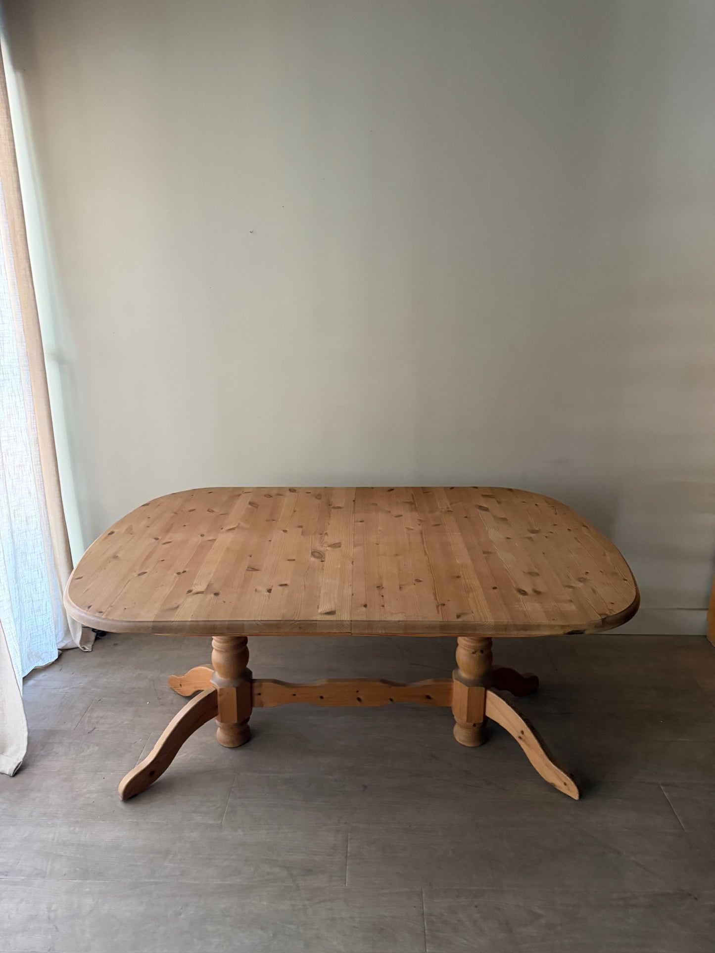Danish pine dining table with extensions