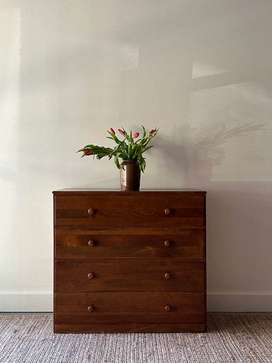 Pine dresser