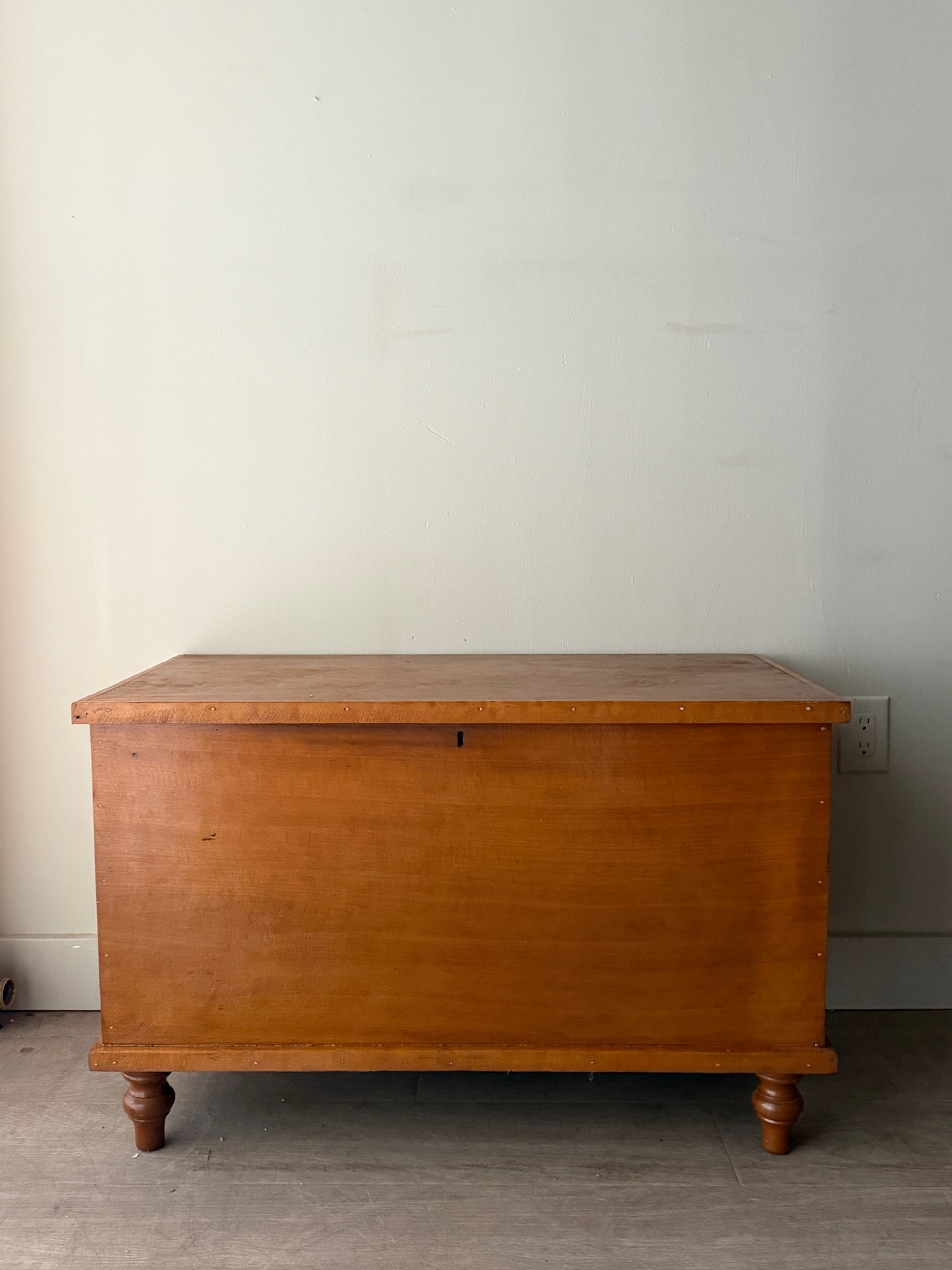 Pennsylvania Sheraton poplar chest
