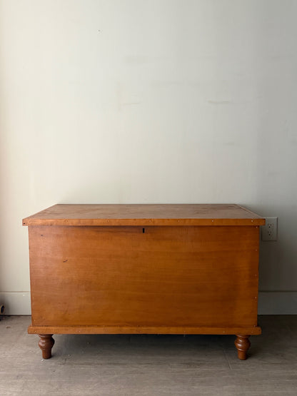Pennsylvania Sheraton poplar chest