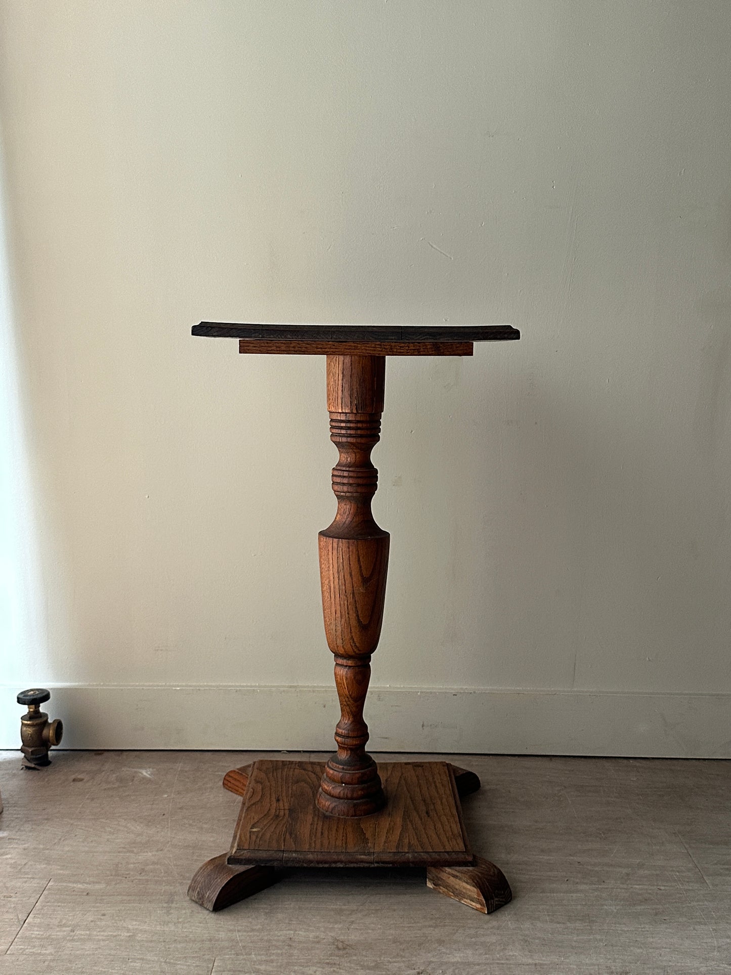 Oak pedestal