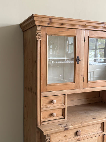 Pine one piece hutch