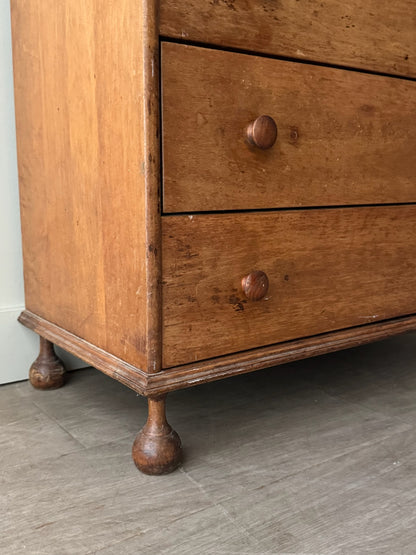 Maple dresser