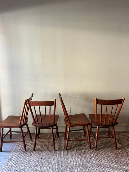 4 pine dining chairs. (Set of 2)