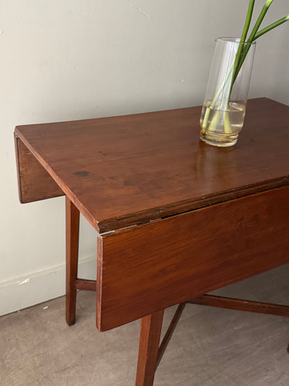 Pine drop-leaf with X base