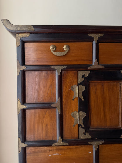 Korean elmwood two piece tansu chest