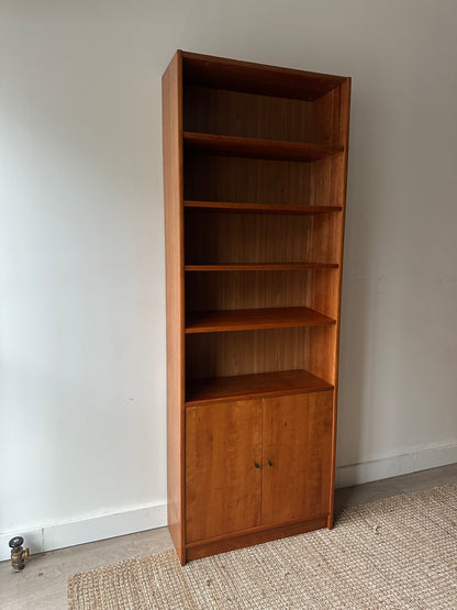 Cherry bookshelf right