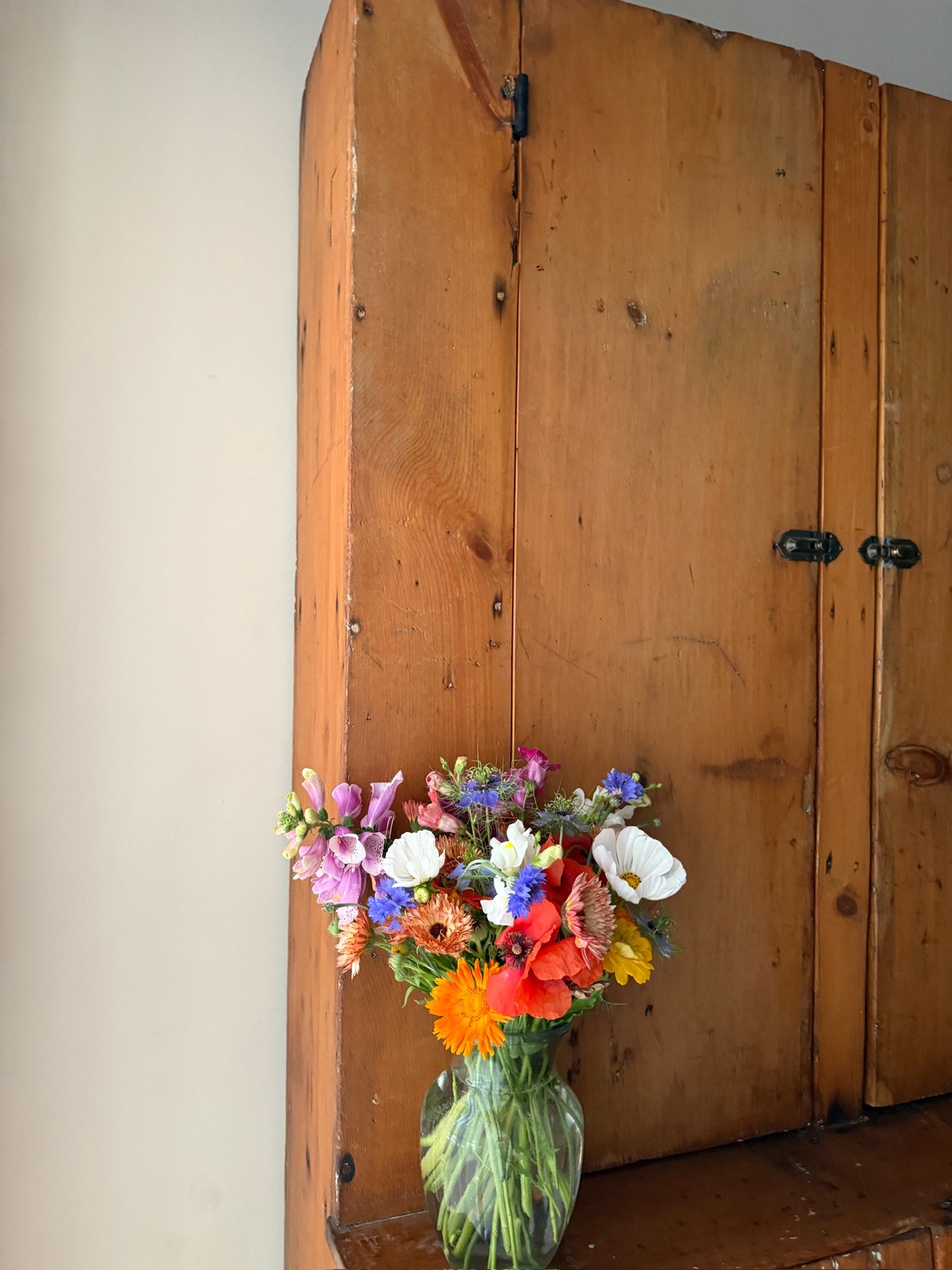 Pine one piece stepback cupboard