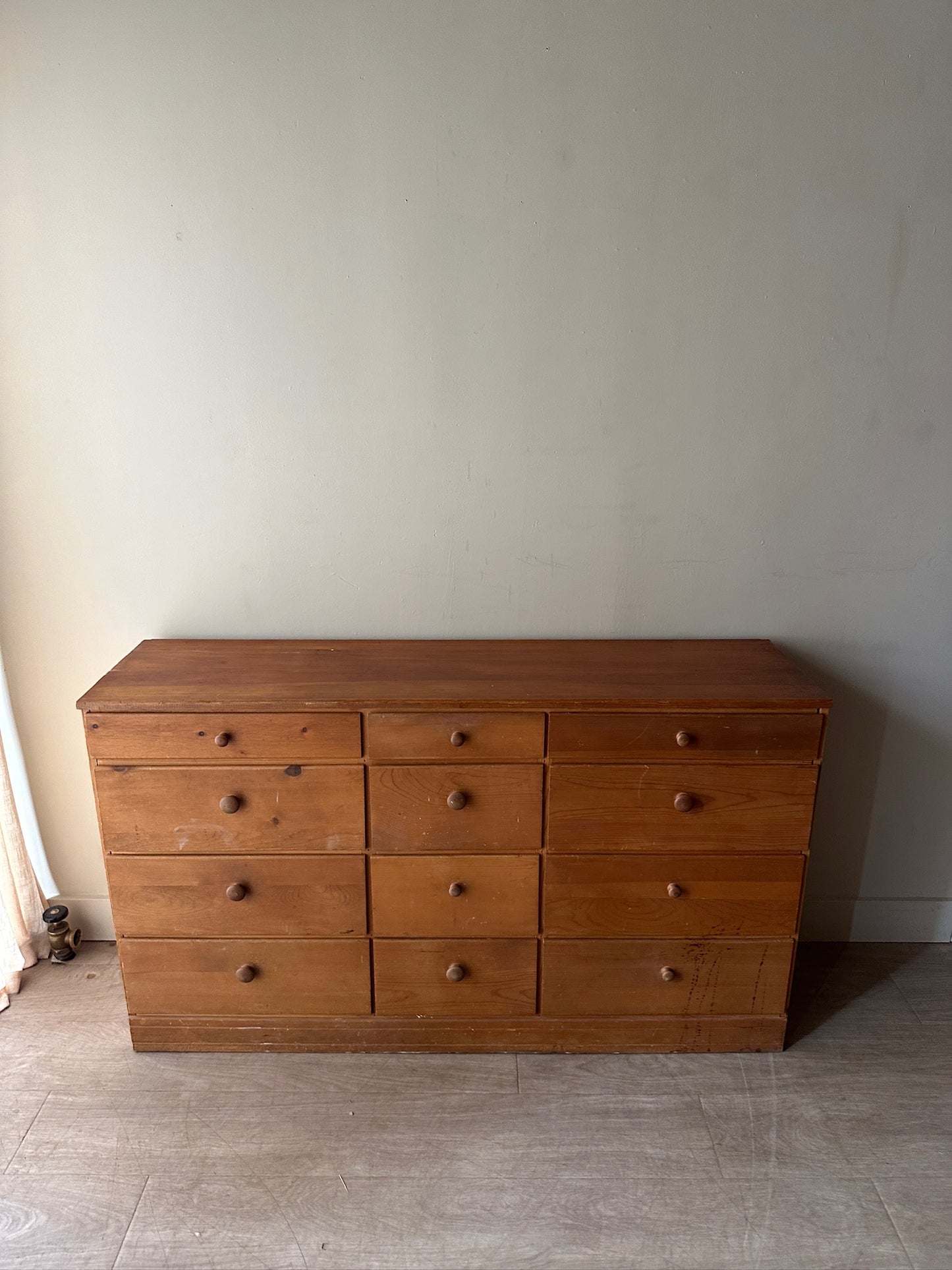 Pine 12 drawer dresser