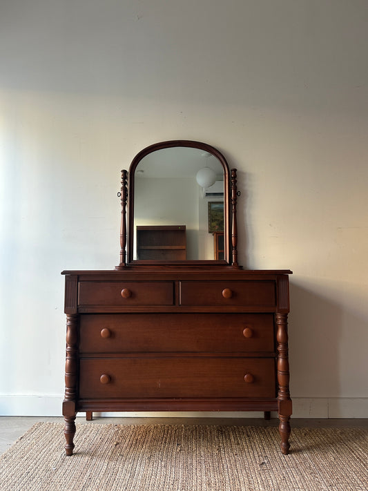 Cherry dresser w mirror