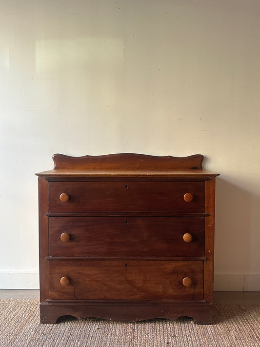 Cottage pine dresser
