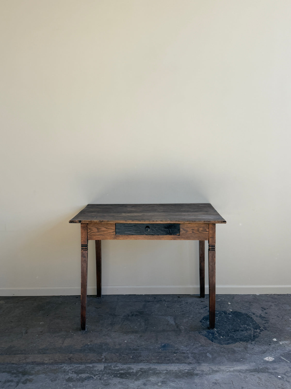 Pine desk