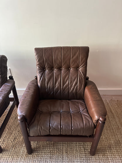 Leather and beech wood armchair. (taller)