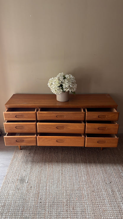 Maple 9 drawer dresser