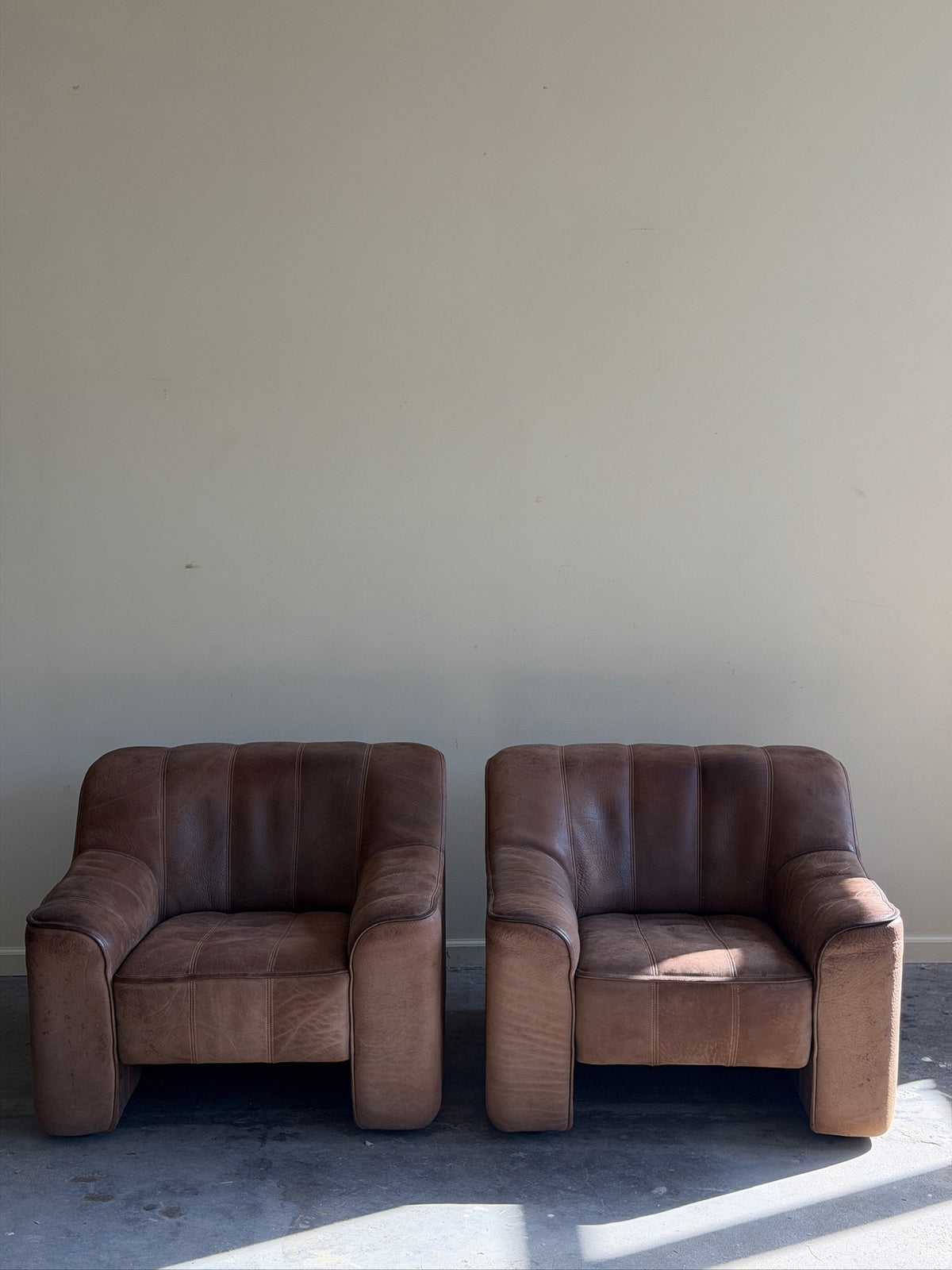 De Sede DS 44 lounge chairs. Sold individually.