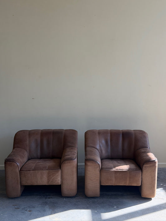 De Sede DS 44 lounge chairs. Sold individually.