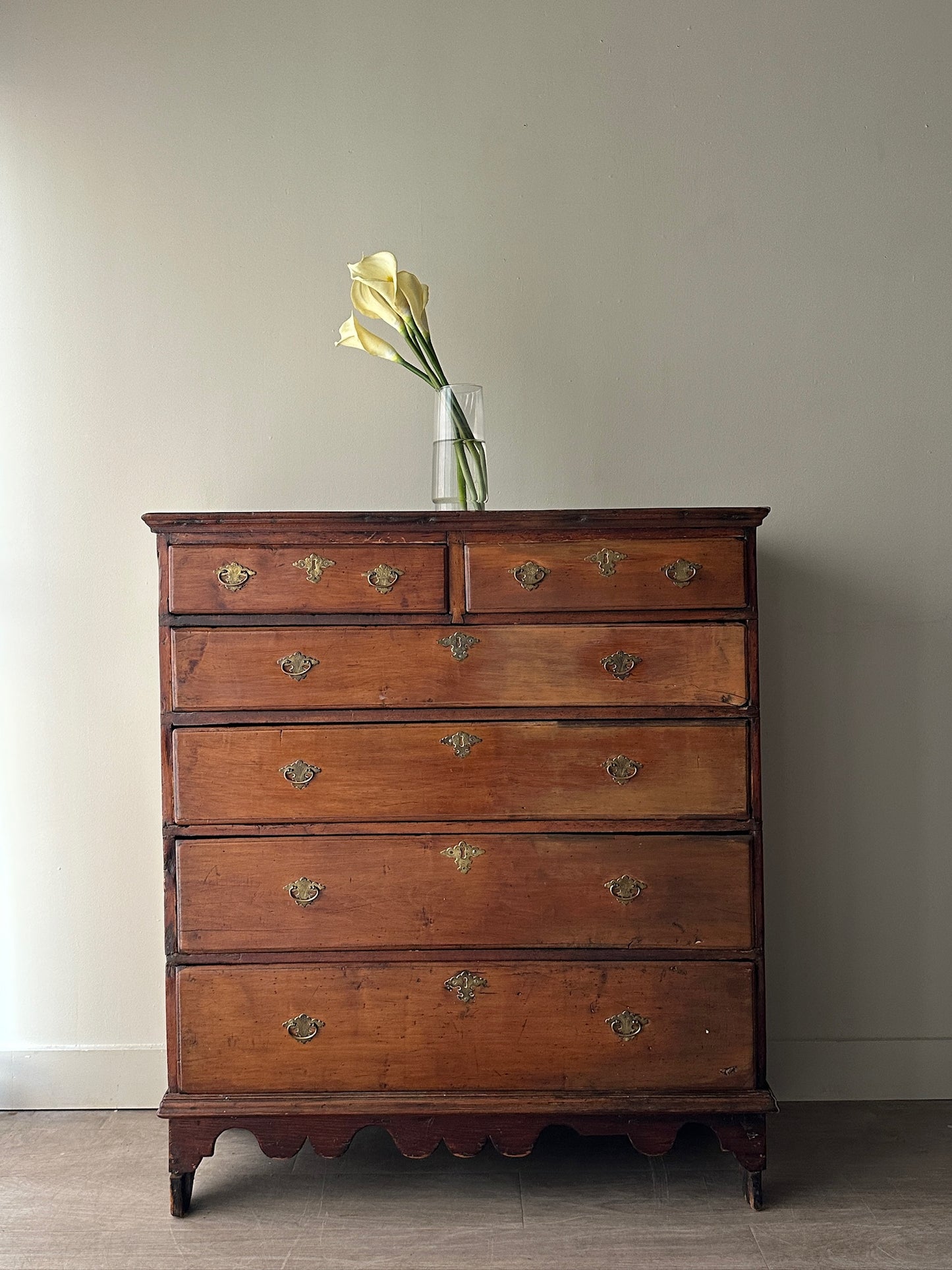 Pine William and Mary dresser