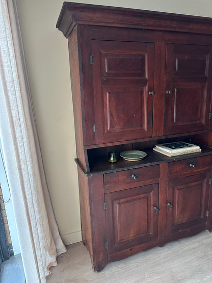 Pine step back hutch